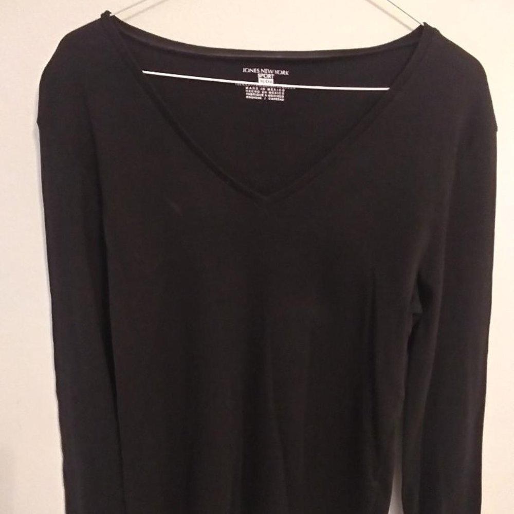 Jones New York Sport XL Black V-Neck Shirt